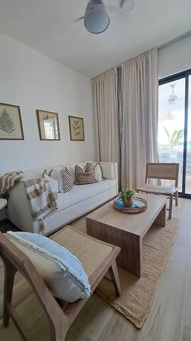 Crystal Lagoon Beach Apartment Punta Cana