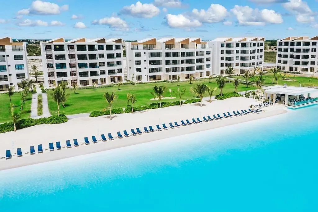 Crystal Lagoon Beach Apartment Punta Cana