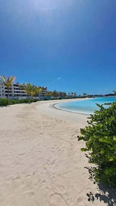 Crystal Lagoon Beach Apartment Punta Cana