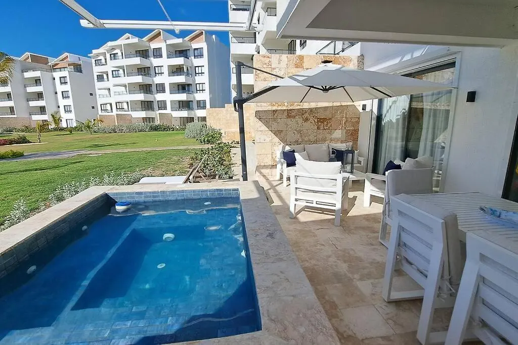 Crystal Lagoon Beach Apartment Punta Cana